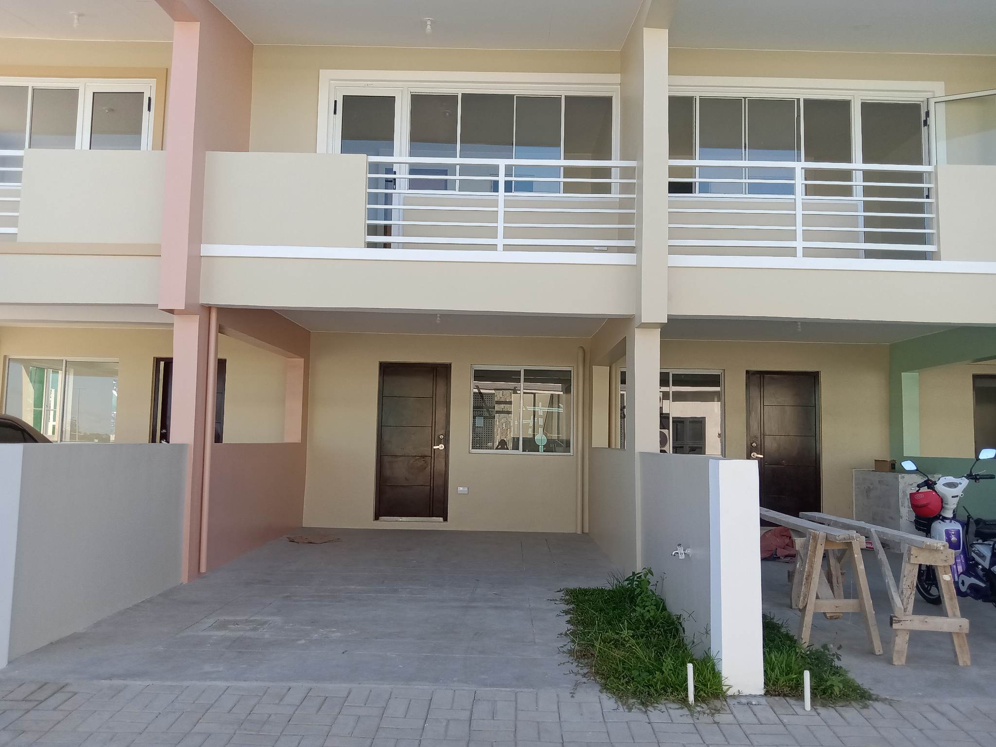 3 Bedroom Completely Finish Townhouse Along Highway