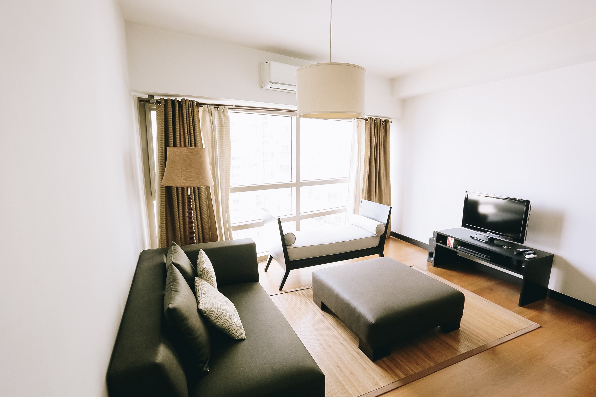 1BR for Rent in The Residences at Greenbelt