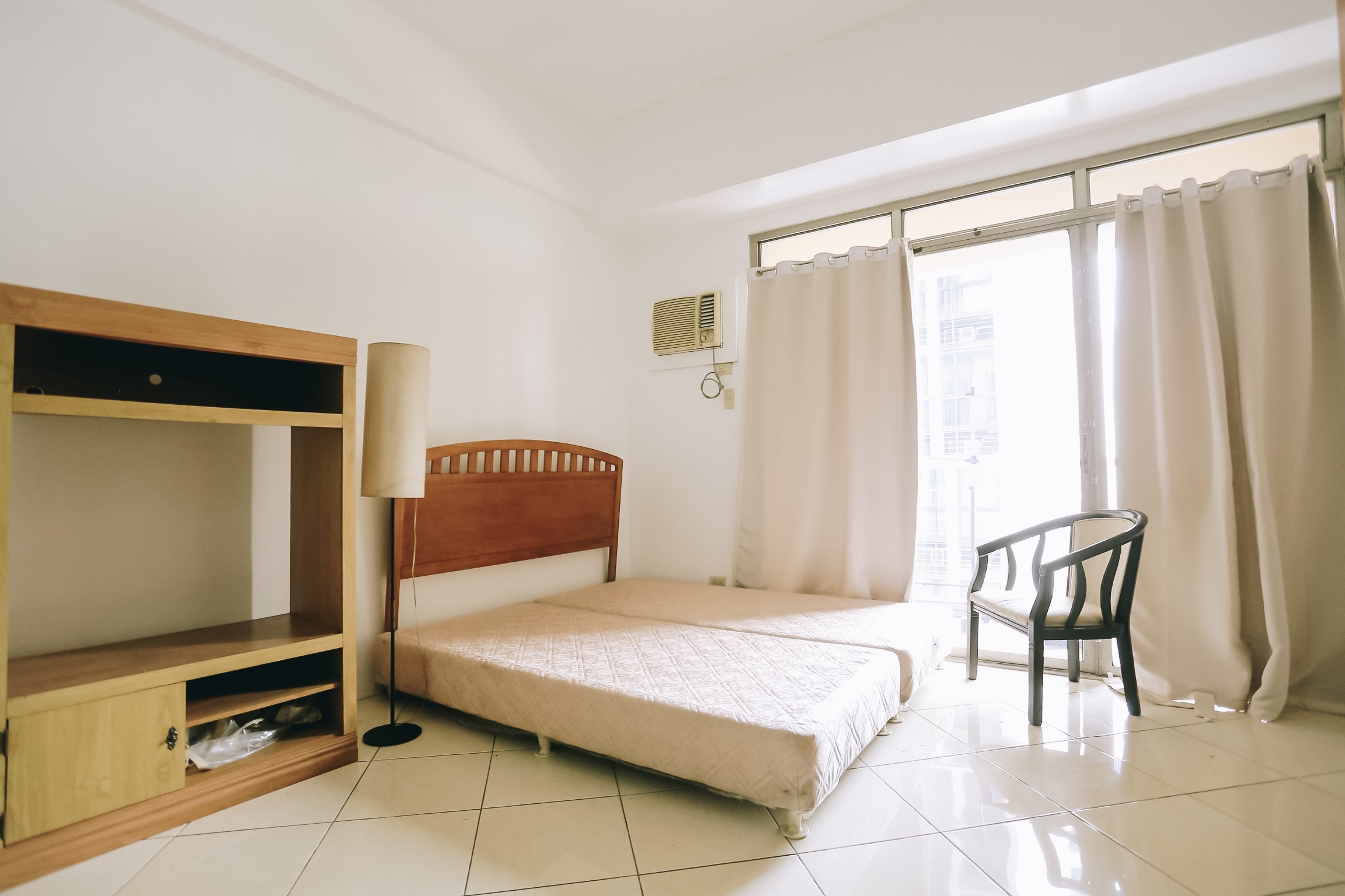 Studio Unit for Rent in Paseo Parkview Suites