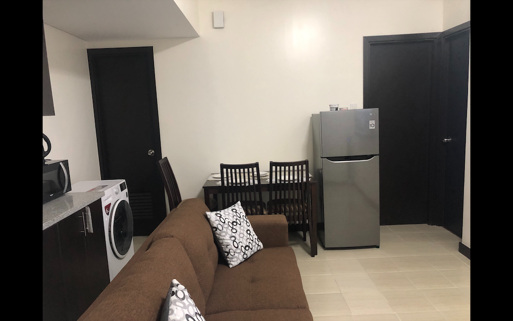 2BR condo unit Makati fully furnished DISCOUNTED