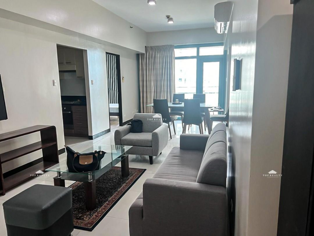 For Sale:2BR Condo for Rent in 8 Forbestown Road, BGC, Taguig City