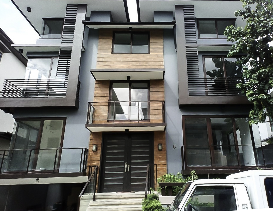 For Rent: 5 BR House for Rent in Mckinley Hill Village, Taguig City