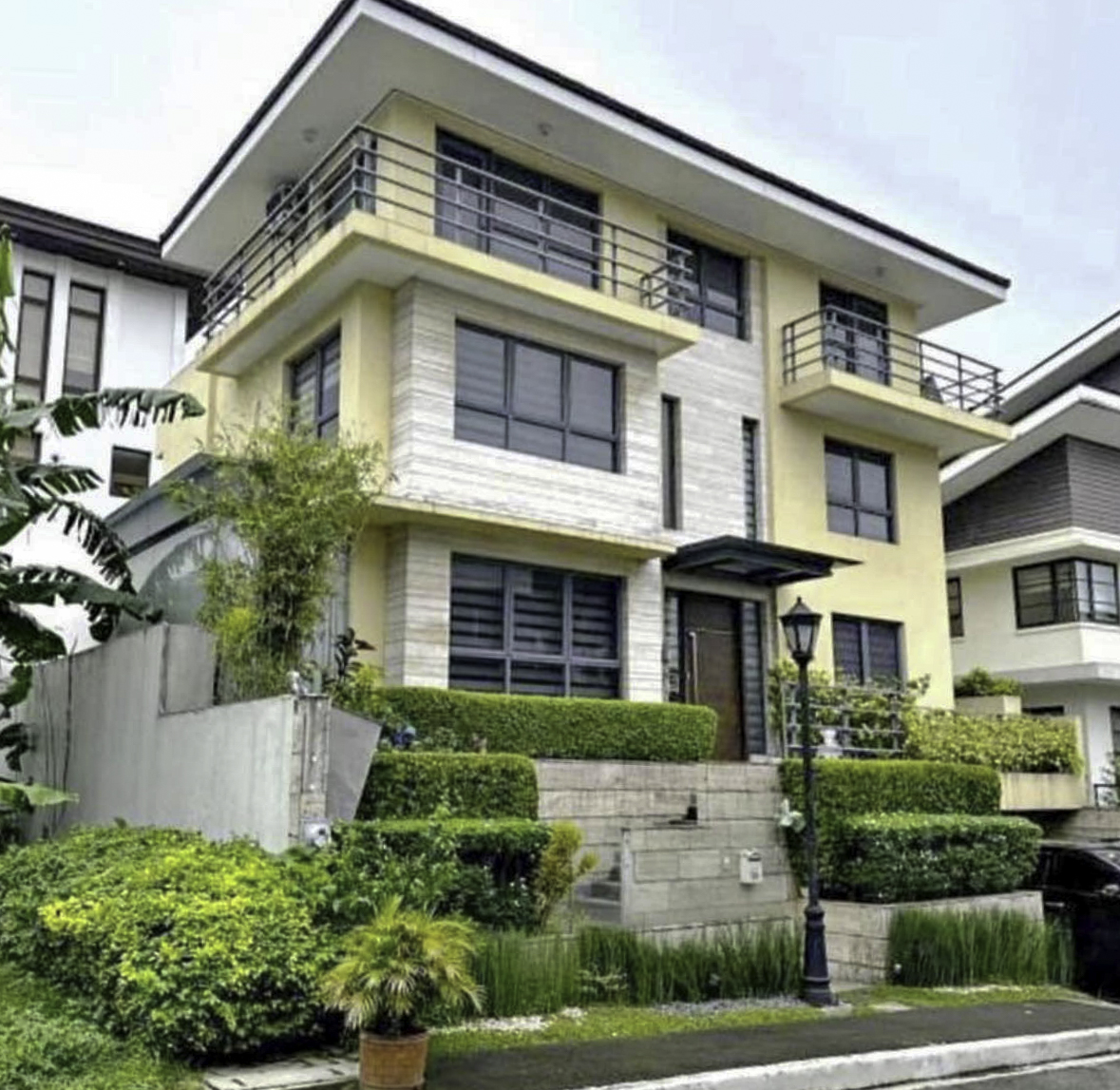 For Sale: 5BR House in Mckinley Hill Village, Taguig City