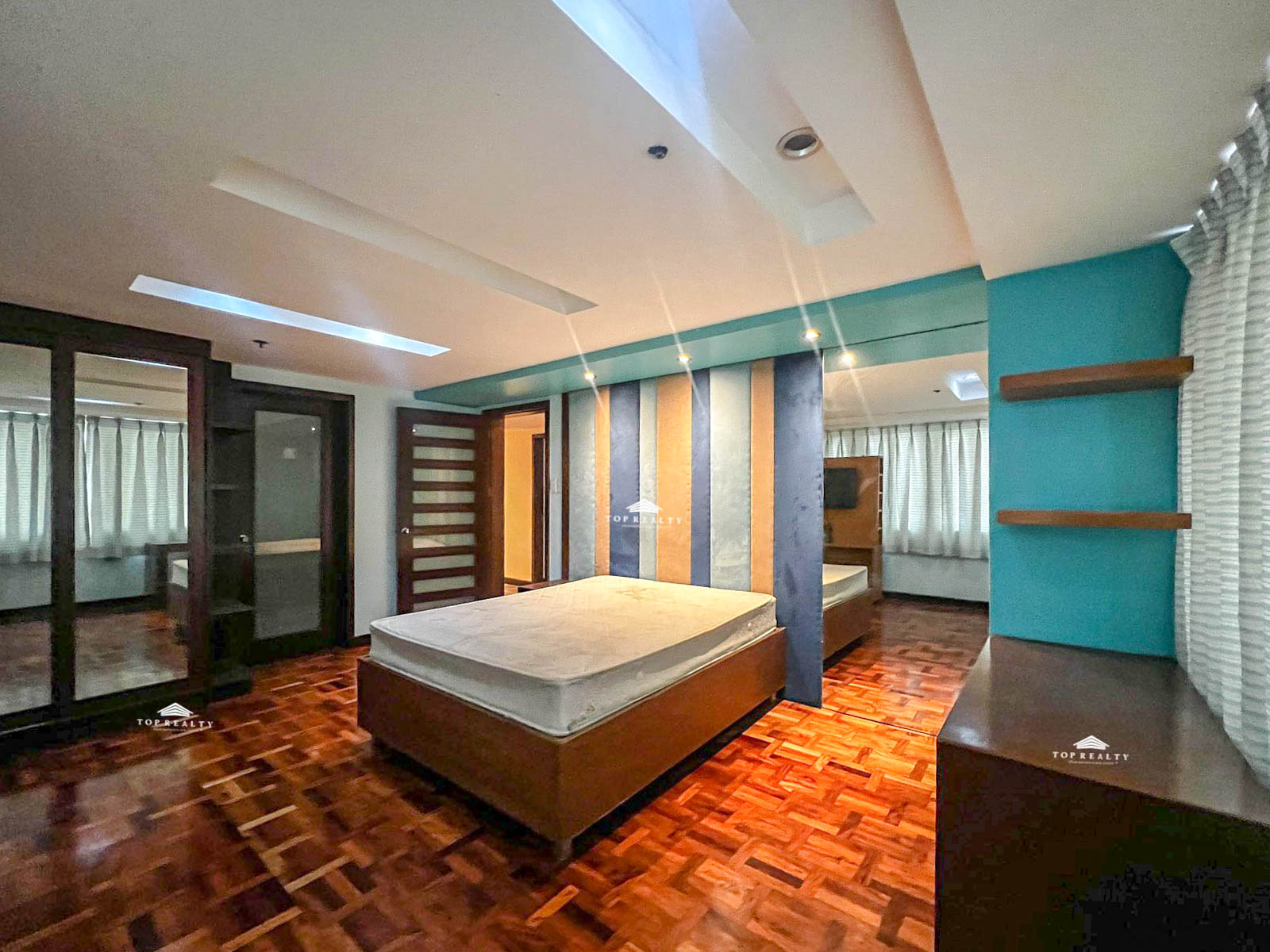 For Sale: Cleveland Tower Condo in Paranaque City
