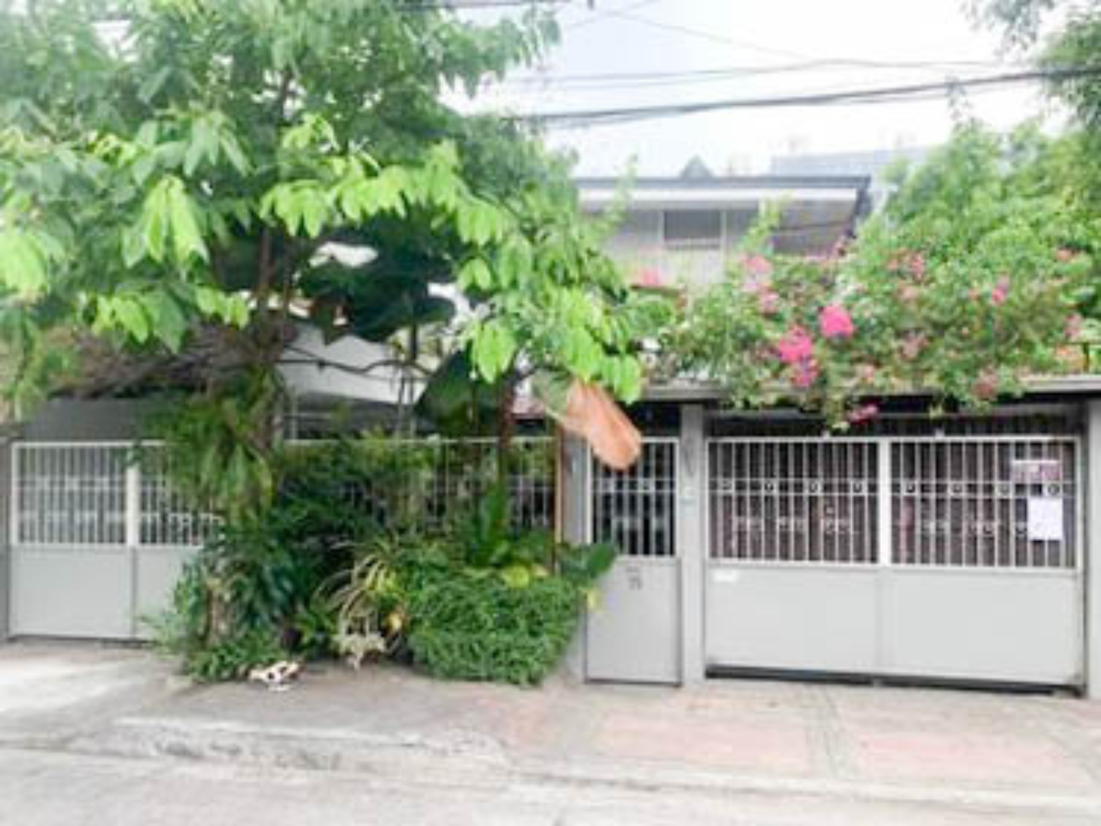 For Sale: House and Lot at Paradise Village in Quezon City