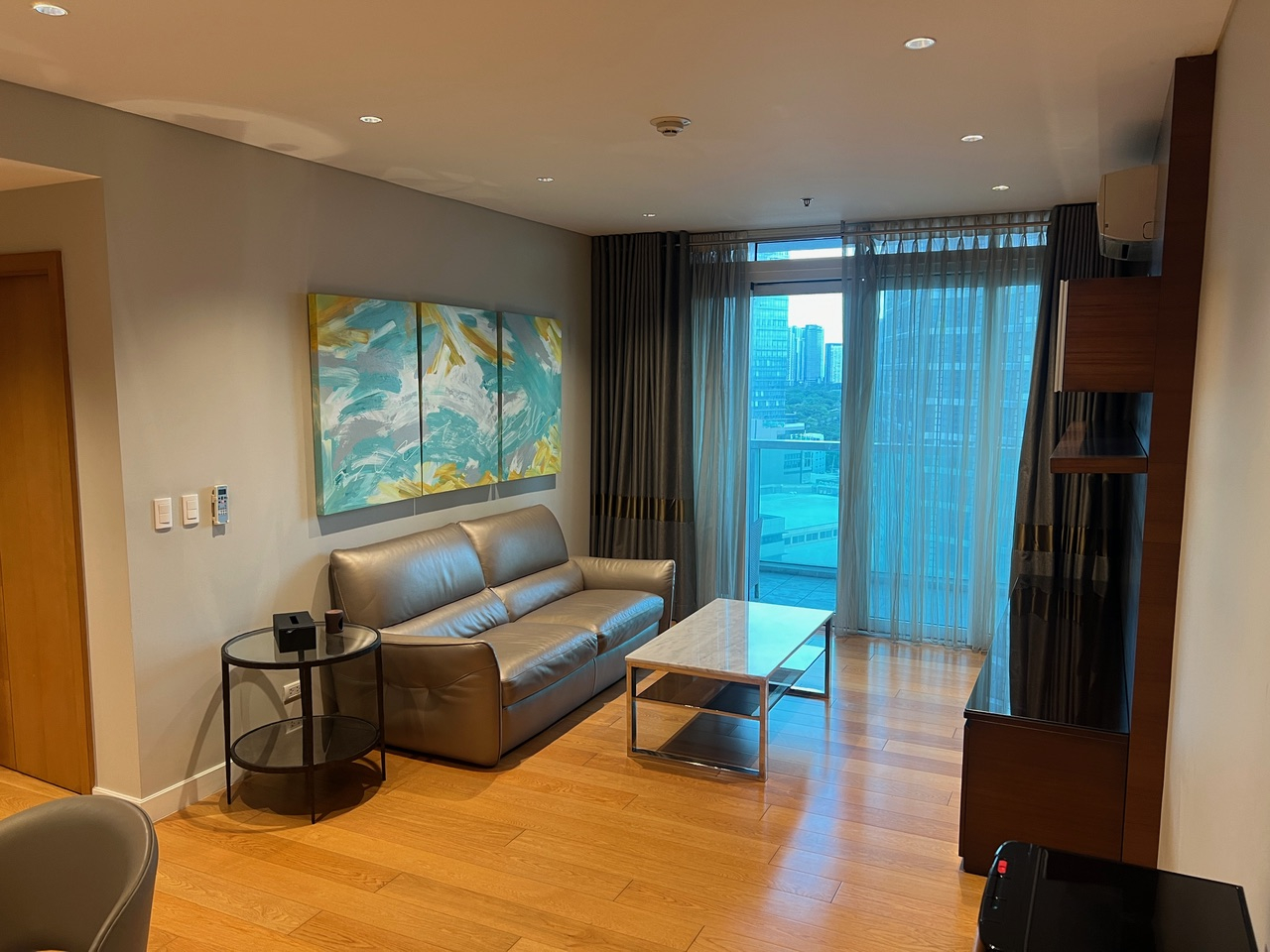 1 Bedroom 1BR Condo for Rent in Park Terraces, Makati City