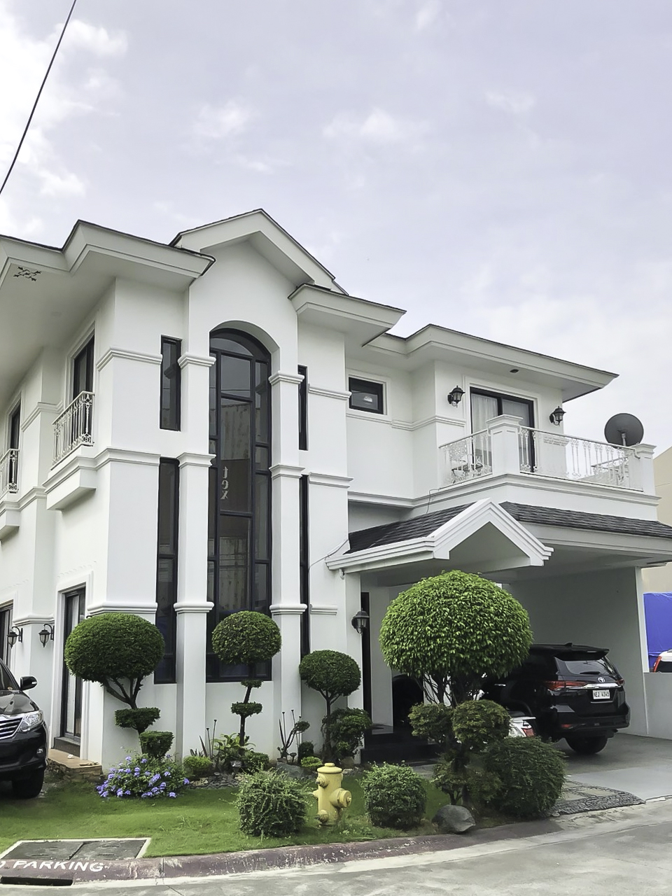 For Sale, Corner House and Lot in Mahogany Place, Taguig City