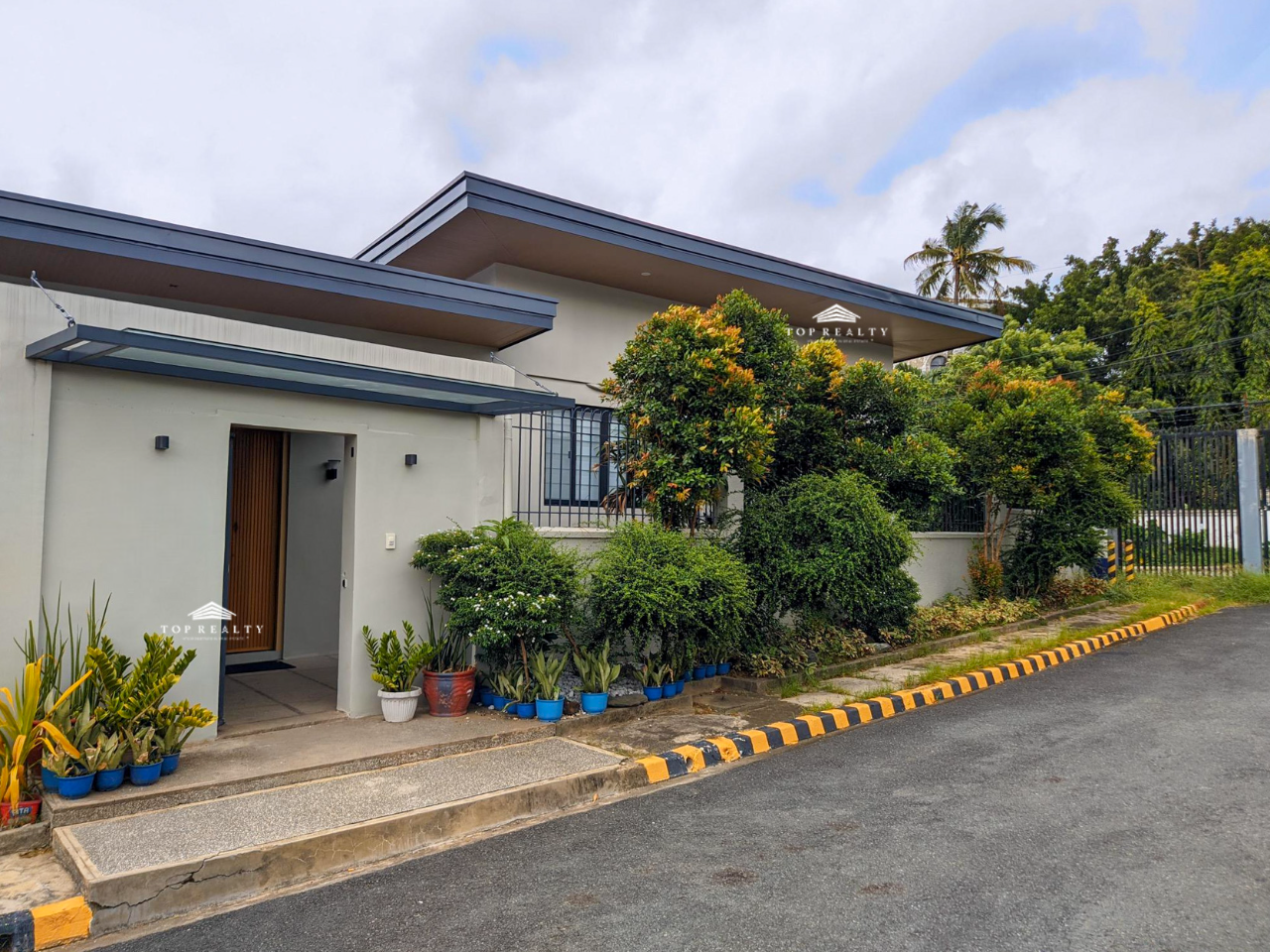 300 sqm 4BR Bungalow House and Lot for Sale in Parañaque at United Hills Subdivision