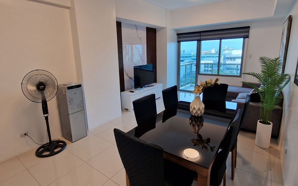 For Lease: 2BR 2-Bedroom Condo in Bristol Tower Alabang, Muntinlupa City