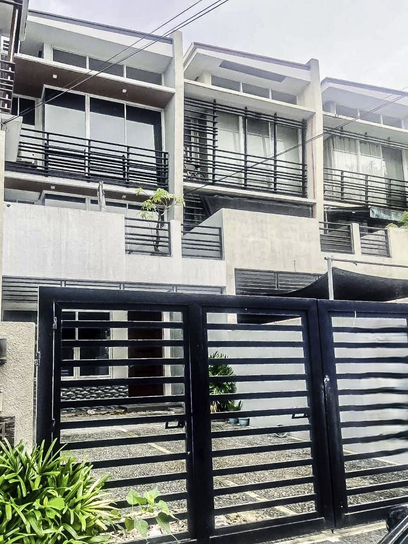 3-Storey 4-Bedroom Townhouse with Basement for Sale in Kapitolyo, Pasig City