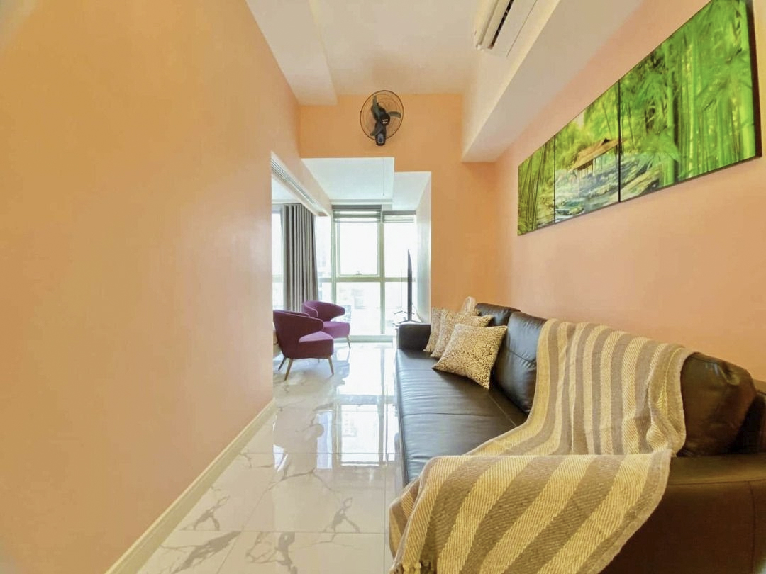 For Sale, 1 Bedroom Condominium in Uptown Parksuites, Taguig City