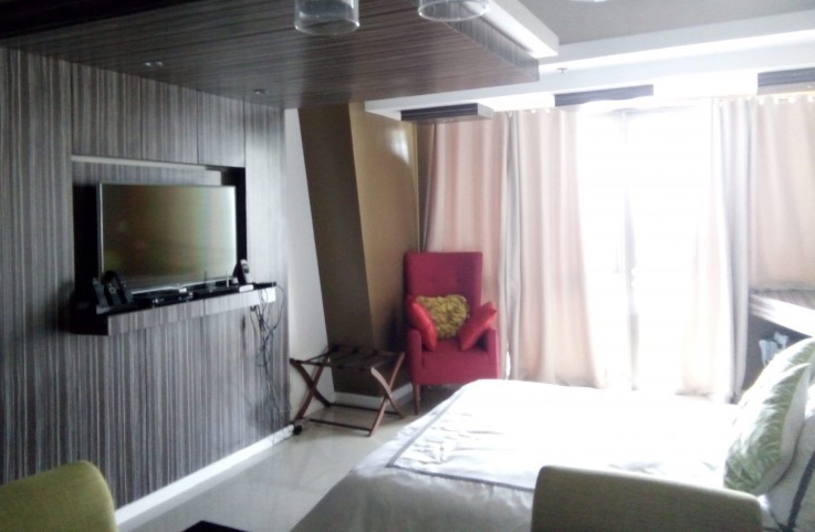 StudioType Condominium in Makati For Rent