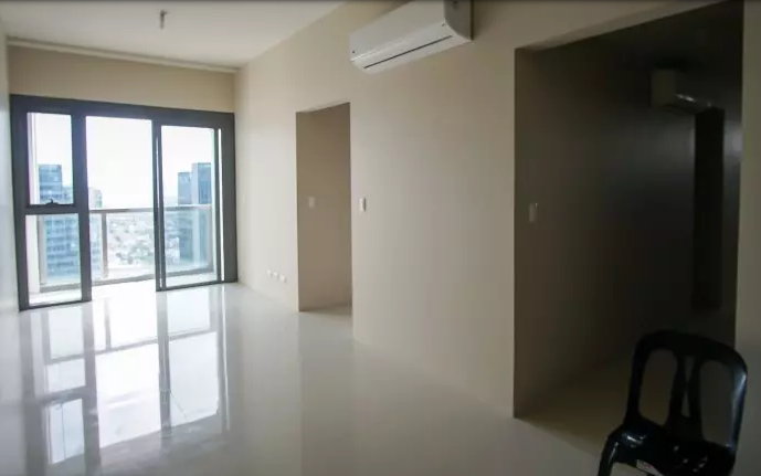 2 Bedroom Semi Furnished in Makati for Sale