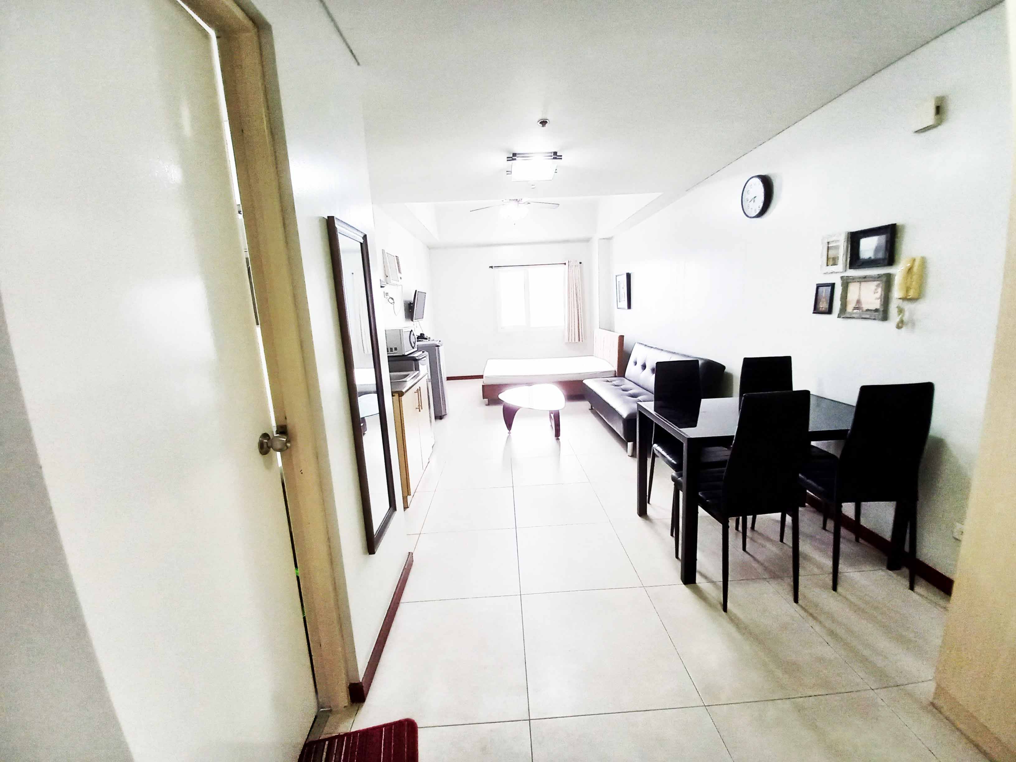 The Columns- Studio Type Unit in Makati For Rent