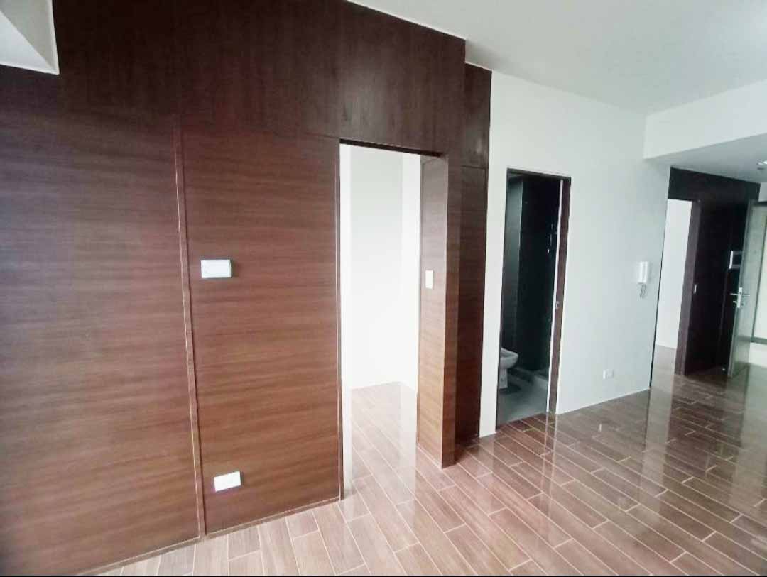 2BR  for Rent in Makati