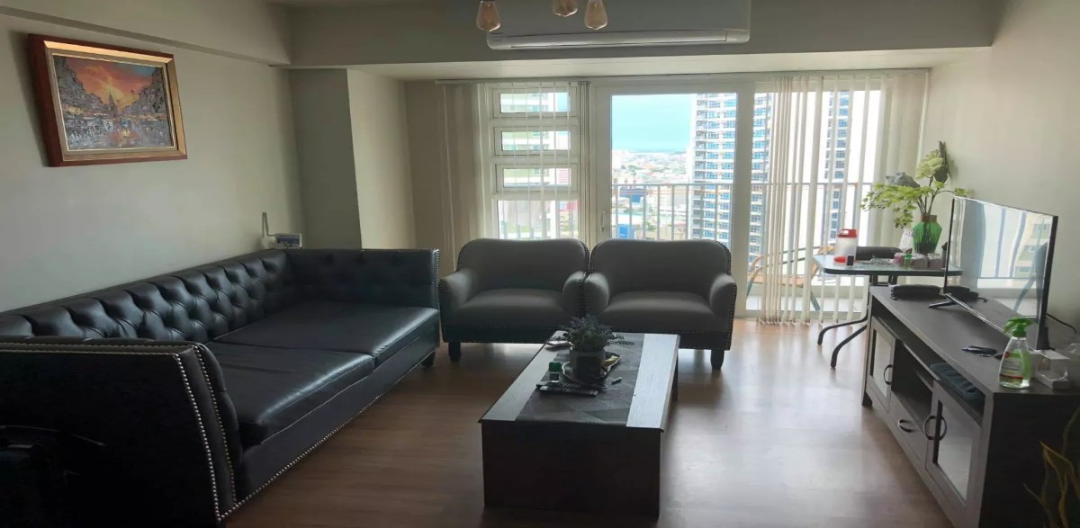 For sale: 1BR Kroma Tower - Makati