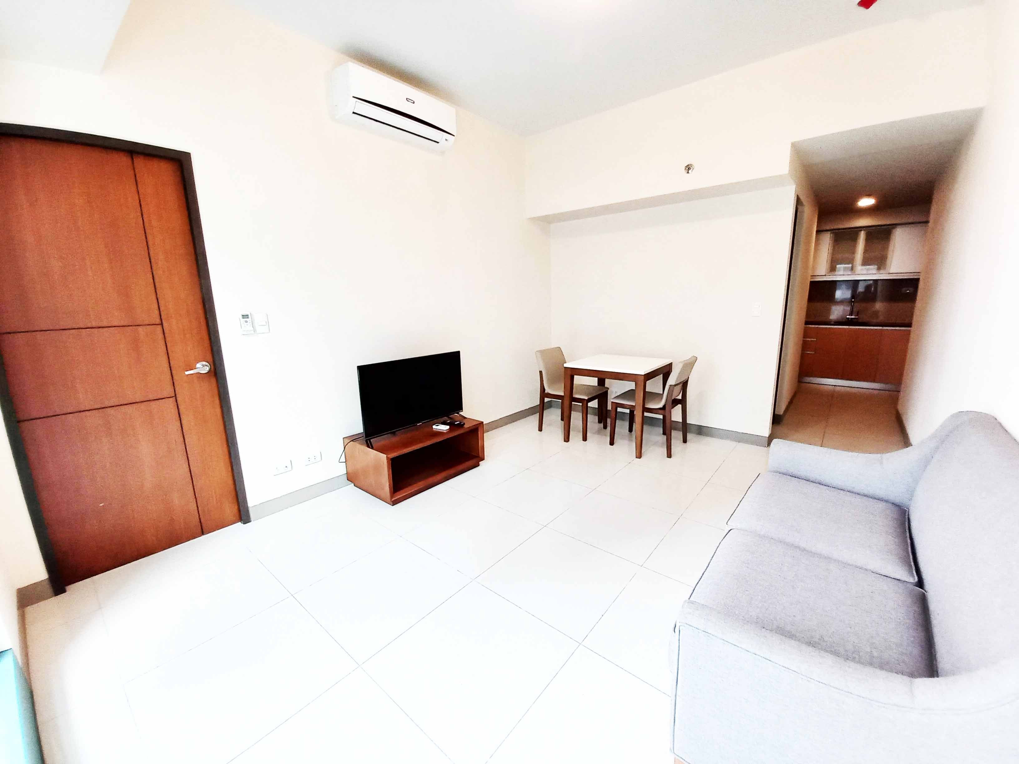 1BR IN BGC FOR RENT
