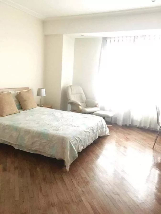 1 Bedroom Unit for Sale in Amorsolo Square, Rockwell Makati City