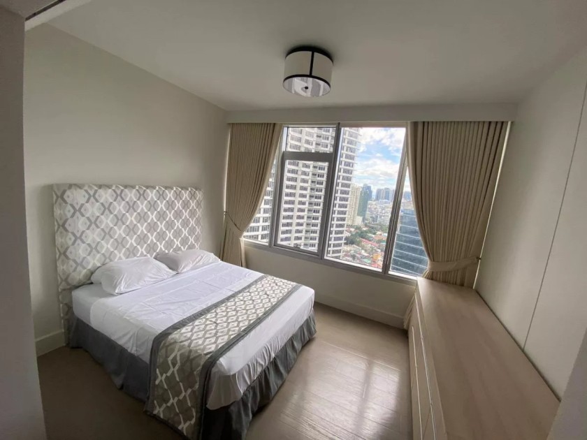 2 Bedroom Condominium At Lorraine Tower Proscenium, Rockwell Makati