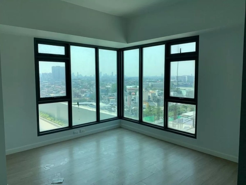 Solstice Tower: 2BR For Sale