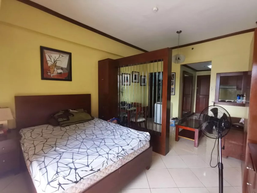 Studio Condo for Sale in Paseo Parkview Suites, Makati