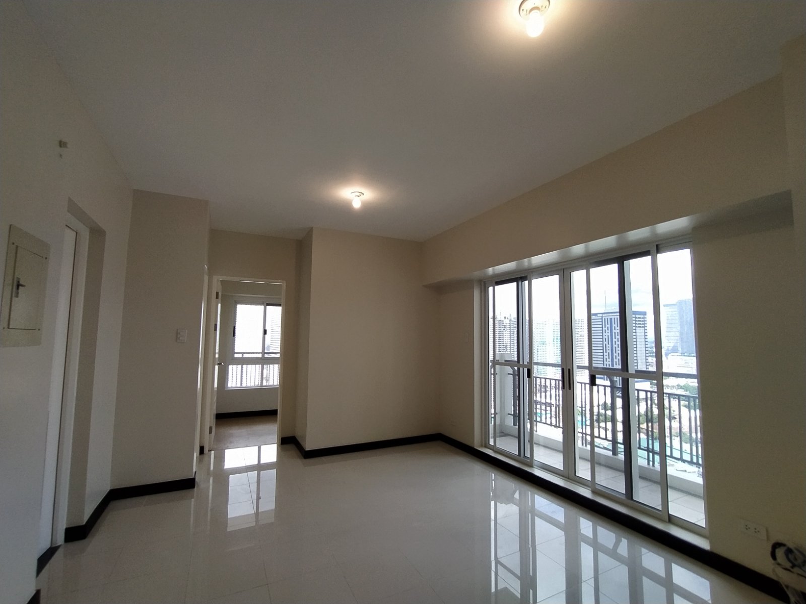 2 BEDROOM IN SHERIDAN TOWER FOR SALE