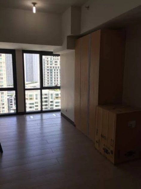 For Sale: Studio-type Condo at Paseo Heights