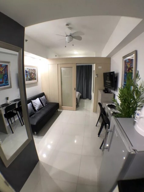 Jazz Residences Fully Furnished 1-Bedroom 1BR Condo For Sale in Makati