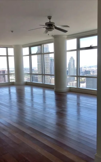 Penthouse for Sale in One Roxas Triangle, Makati City