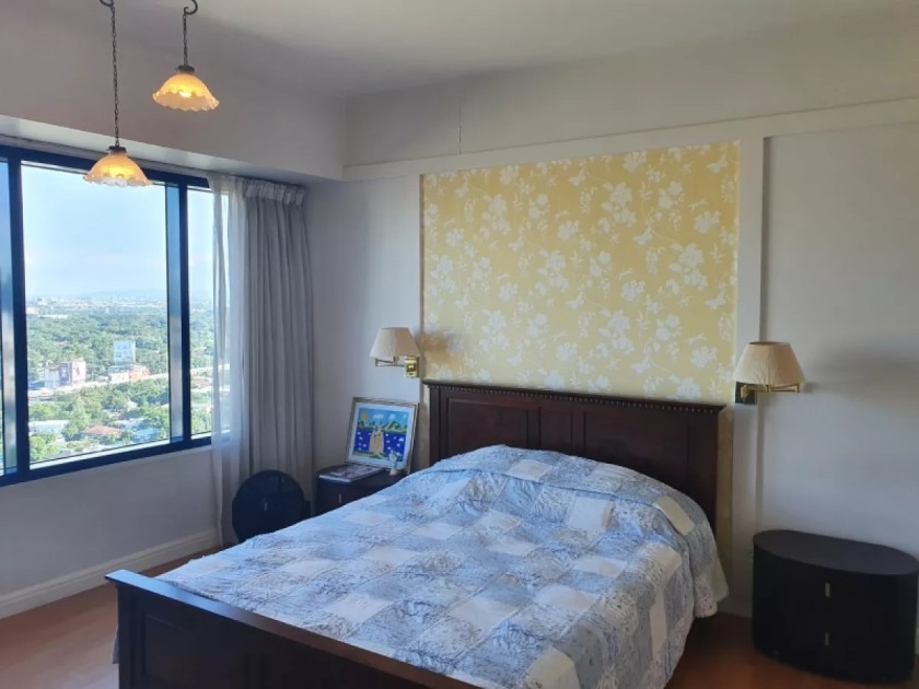 One Rockwell 2 Bedroom Flat For Sale in Rockwell, Makati City