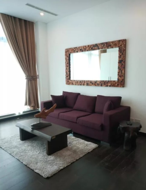 Trump Tower 1 Bedroom Suite for Sale in Makati City I View of Century Mall