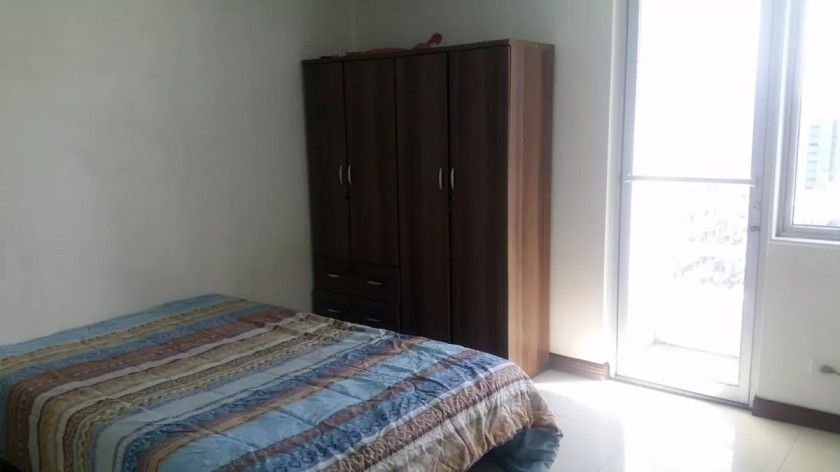 1 Bedroom Unit For Sale in The Peak Tower at Salcedo Village Makati City