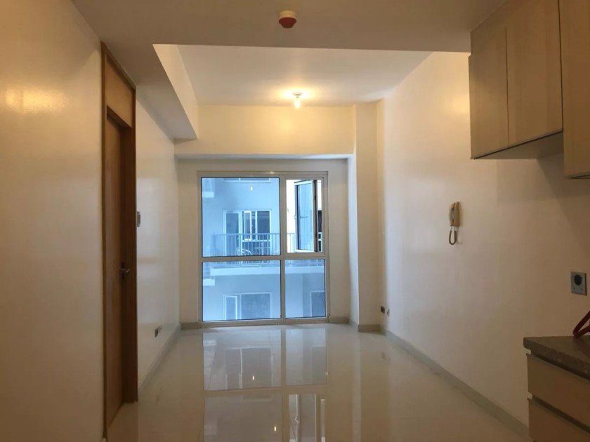 For Sale 1BR Signa Designer Residences, near Ayala Avenue, Makati City
