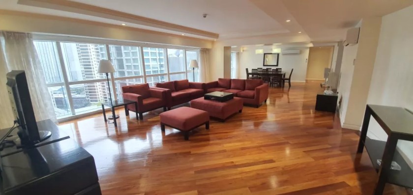 For Sale: 4 Bedroom unit in Fraser Place, Salcedo Village, Makati City