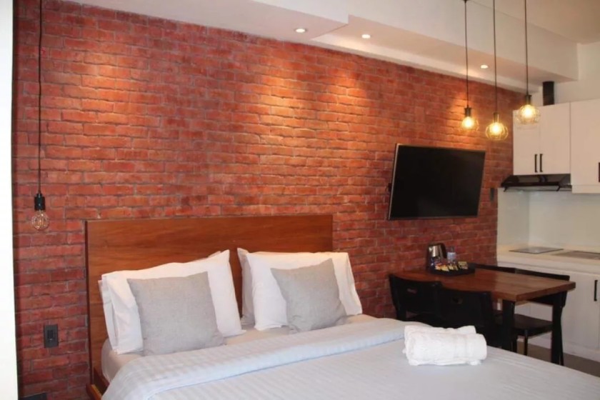 Studio Condo for Sale in BSA Mansion, Legazpi Village, Makati