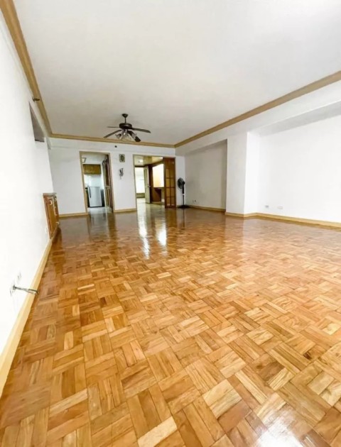 For Sale: 2BR Condo - Colonnade Residences