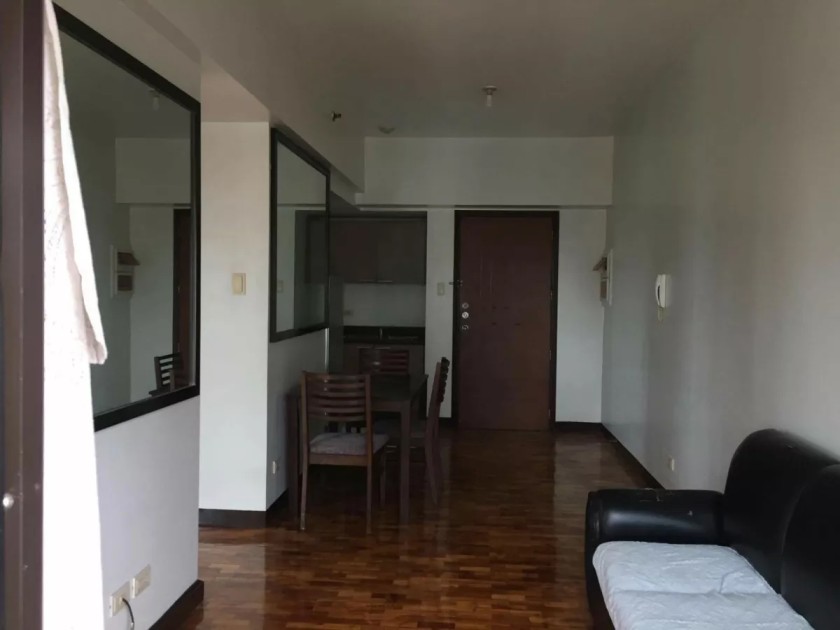 2 Bedroom Condo Unit For Sale at The Oriental Place Pio Del Pilar, Makati