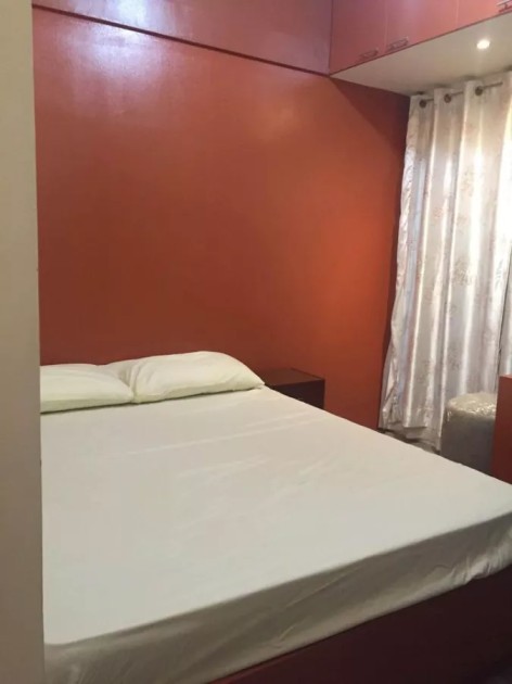 Fully Furnished Studio Unit at The Oriental Place Makati City For Sale