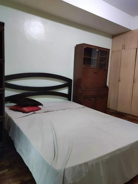 1 Bedroom Unit with Parking For Sale at Oriental Garden Makati