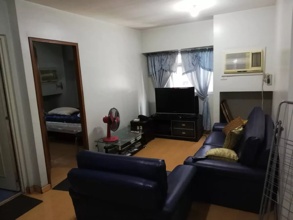 For Sale 1BR at One Gateway Place