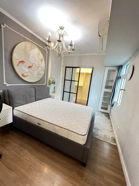 For Sale: Meranti at Two Serendra: 1BR with balcony