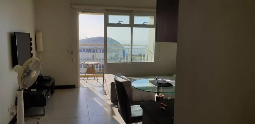 Fully furnished studio unit in Aston, Two Serendra For Sale!