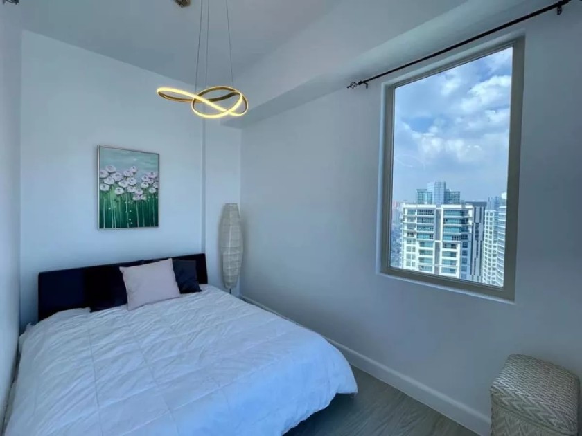 1 Bedroom Condominium unit for Sale at Bellagio 2, Fort Bonifacio, Taguig