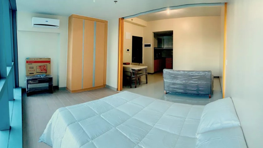 FOR SALE! Fully-Furnished 1BR Condo Unit at One Uptown Residences, Taguig