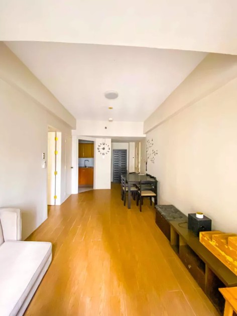 1BR Condominium in Forbeswood Heights for Sale