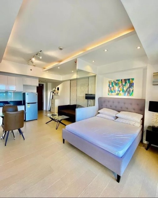 Studio Unit Fully Furnished for Sale in Venice Luxury Residences