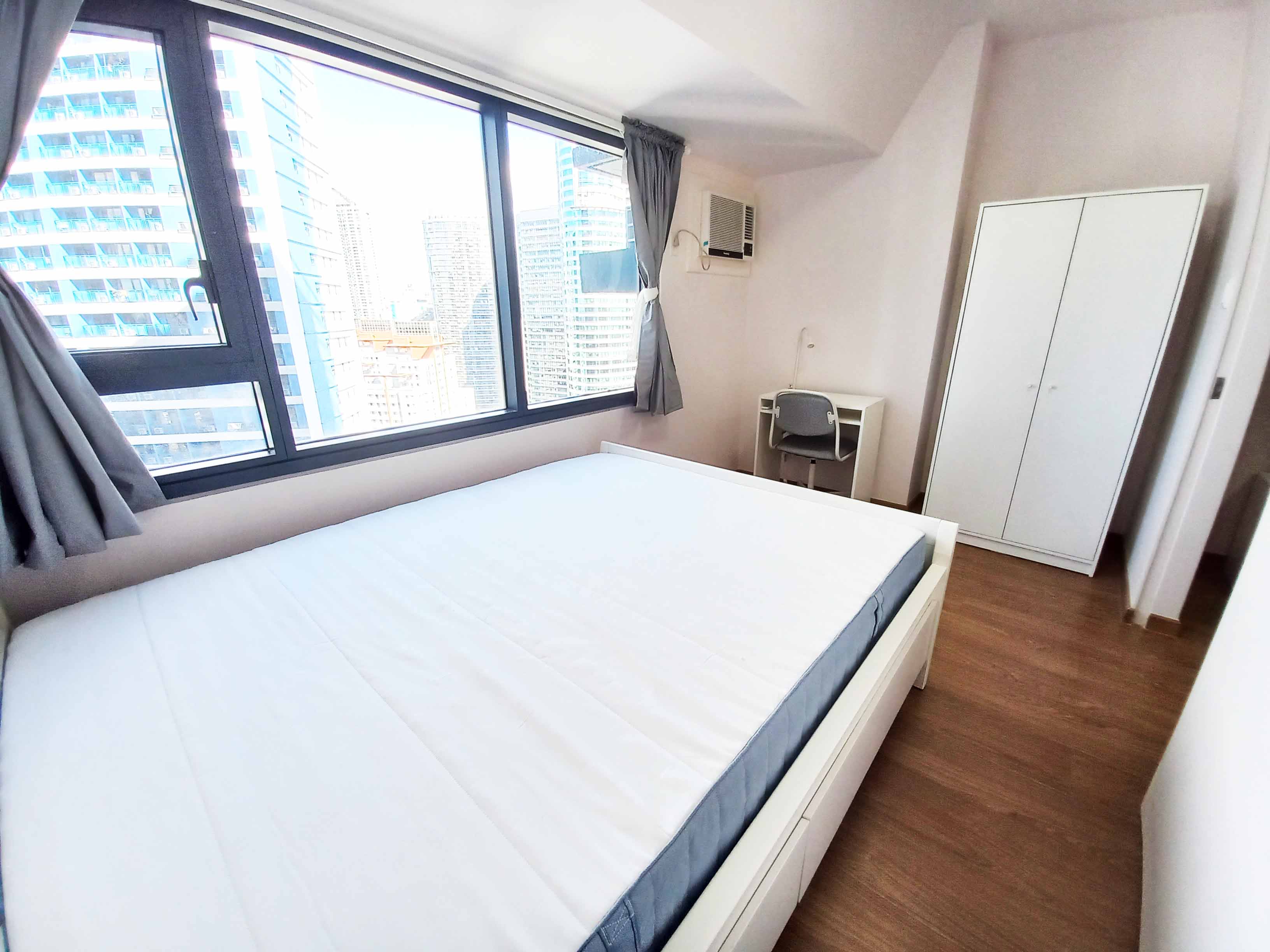 Fully Furnished 1-Bedroom Unit in The Rise Makati for Lease