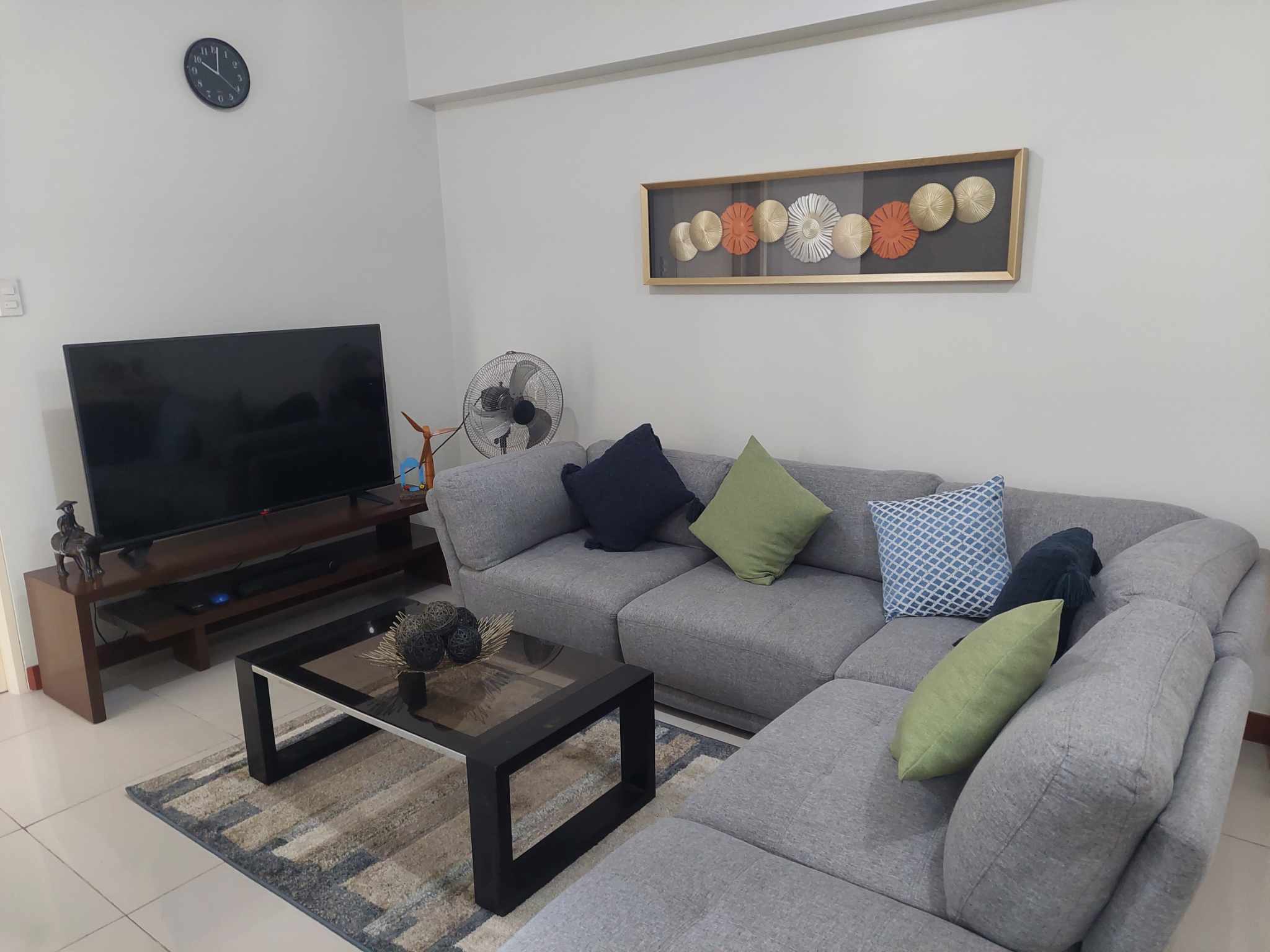 Fully Furnished 2 Bedroom Unit with Balcony in Brio Tower for Rent