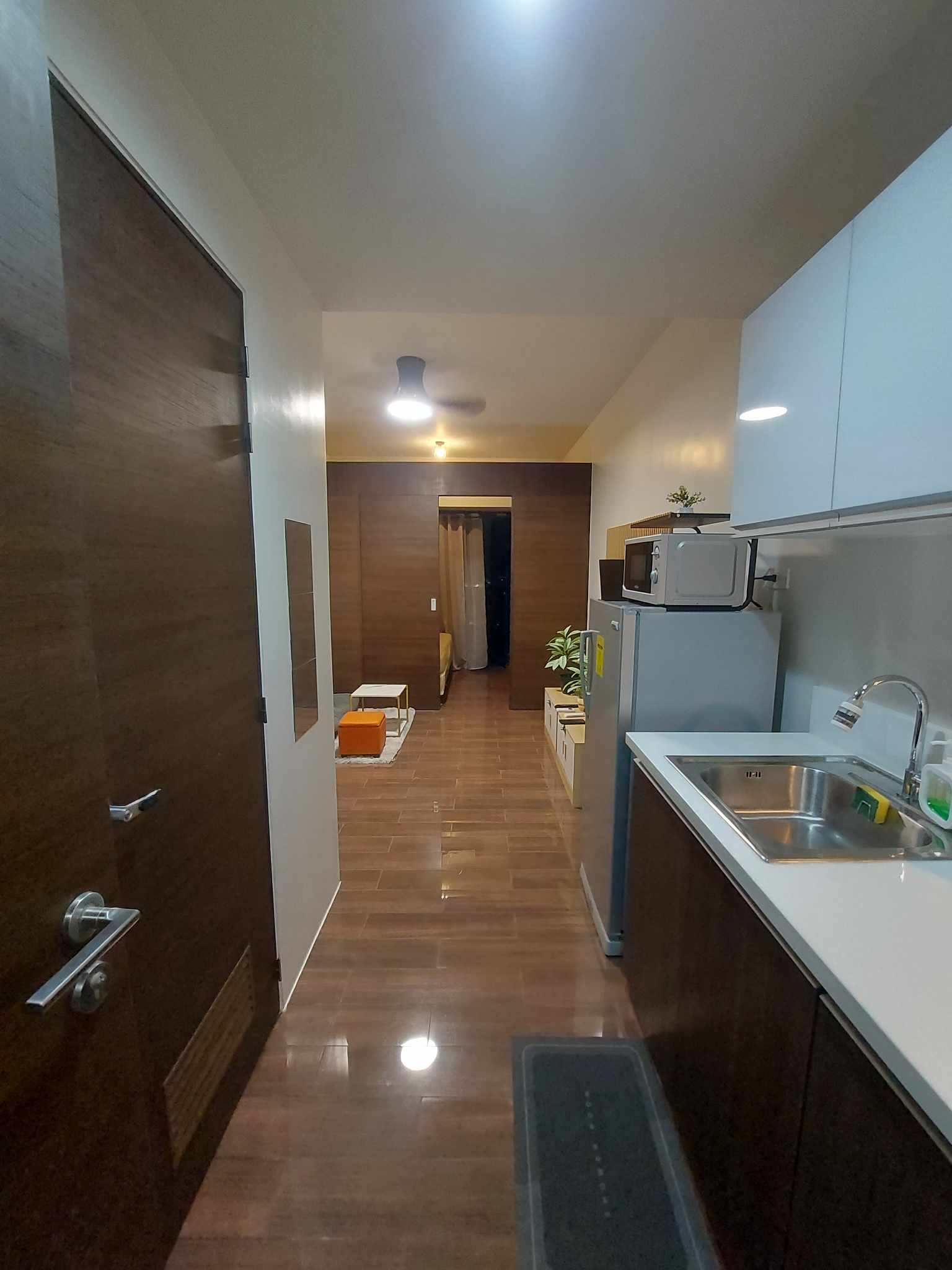 FOR RENT 1BR UNIT AT AIR RESIDENCES MAKATI