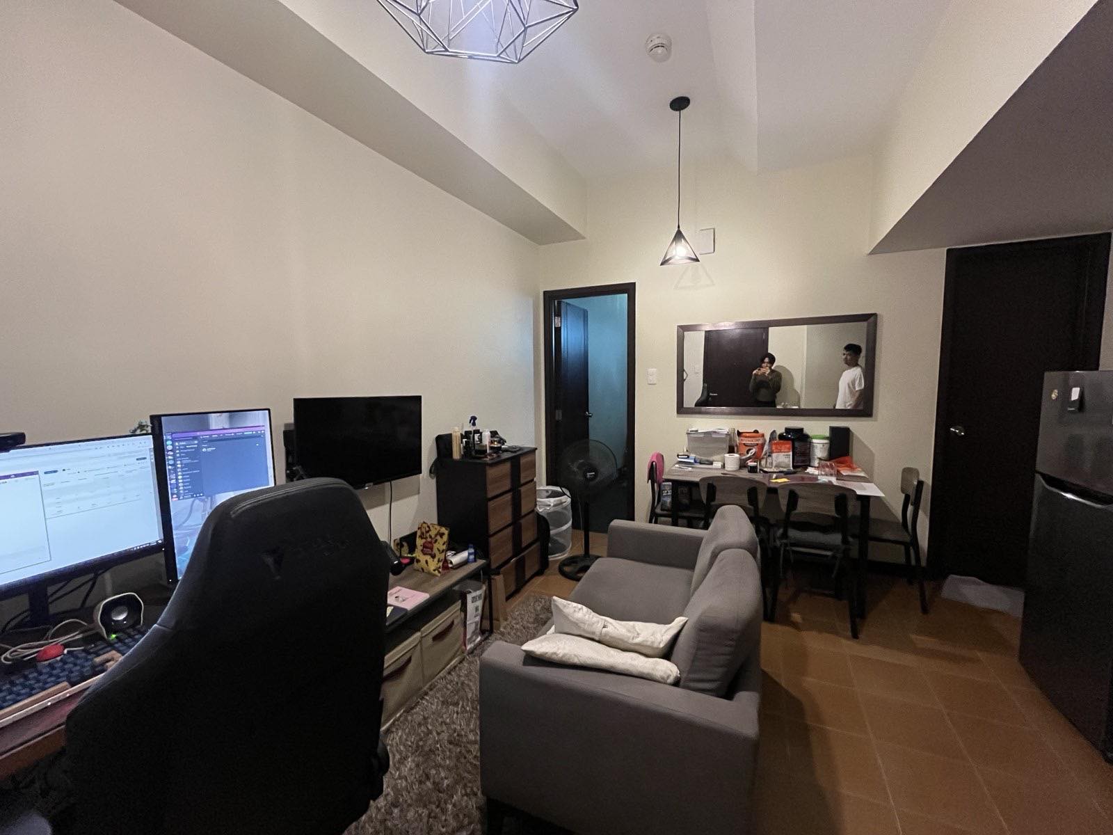 FOR SALE 1BR UNIT AT SAN LORENZO PLACE MAKATI